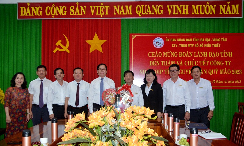 Bí thư Tỉnh ủy Phạm Viết Thanh thăm, chúc tết Công ty TNHH MTV Xổ số kiến thiết tỉnh Bà Rịa - Vũng Tàu