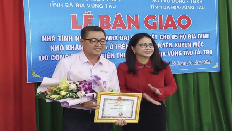 Công ty TNHH MTV XSKT tỉnh BR-VT: Trao nhà tình nghĩa và đại đoàn kết tại huyện Xuyên Mộc