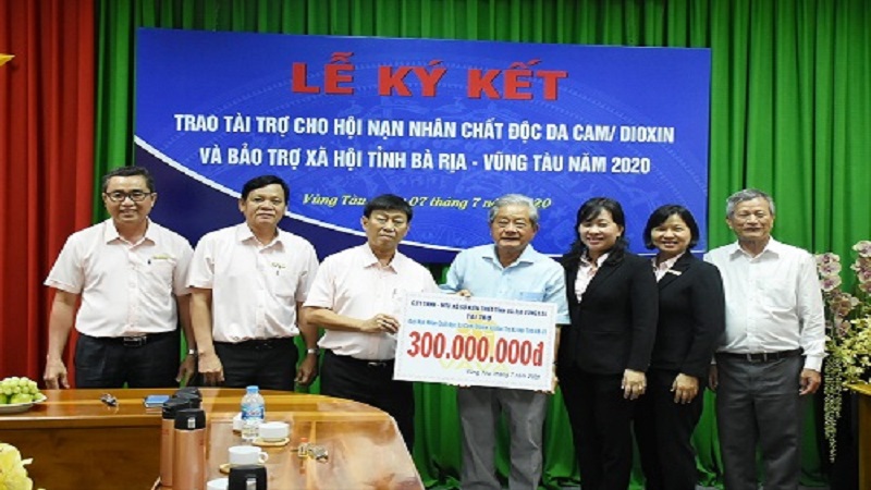 Công ty TNHH MTV Xổ số kiến thiết BR-VT: Ủng hộ 300 triệu đồng cho Hội Nạn nhân chất độc da cam