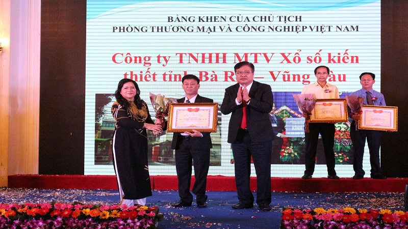 GIẢI THƯỞNG NGỌN HẢI ĐĂNG NĂM 2017