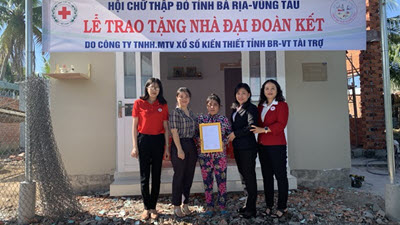 Công ty TNHH MTV Xổ số kiến thiết BR-VT: Trao nhà Đại đoàn kết tại huyện Long Điền